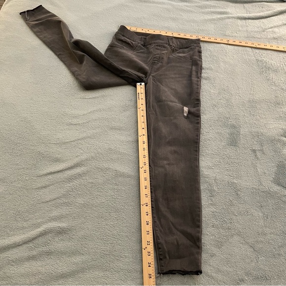 Spanx Jeans Vintage Grey Distressed Ankle Skinny Medium Pull On - Picture 10 of 12